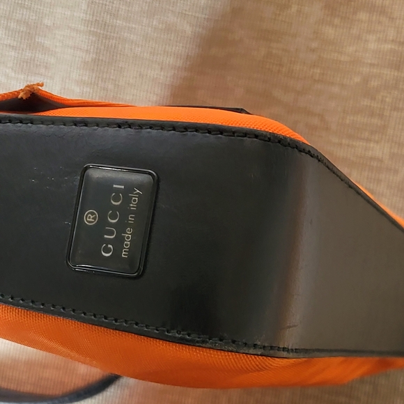 Gucci Leather Nylon Double Strap Shoulder Bag.. Authentic!! - Picture 14 of 16